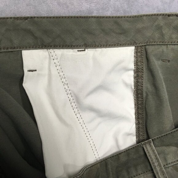 Wrangler Mens Camo Cargo Shorts size 40 - 42 Green Cotton Stretch Camouflage - Picture 13 of 13